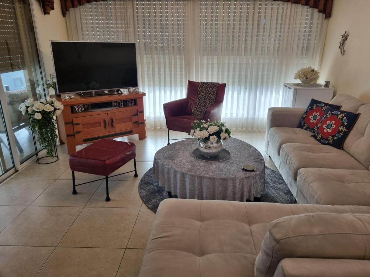 הבית בבלפור Nahariya Esterno foto
